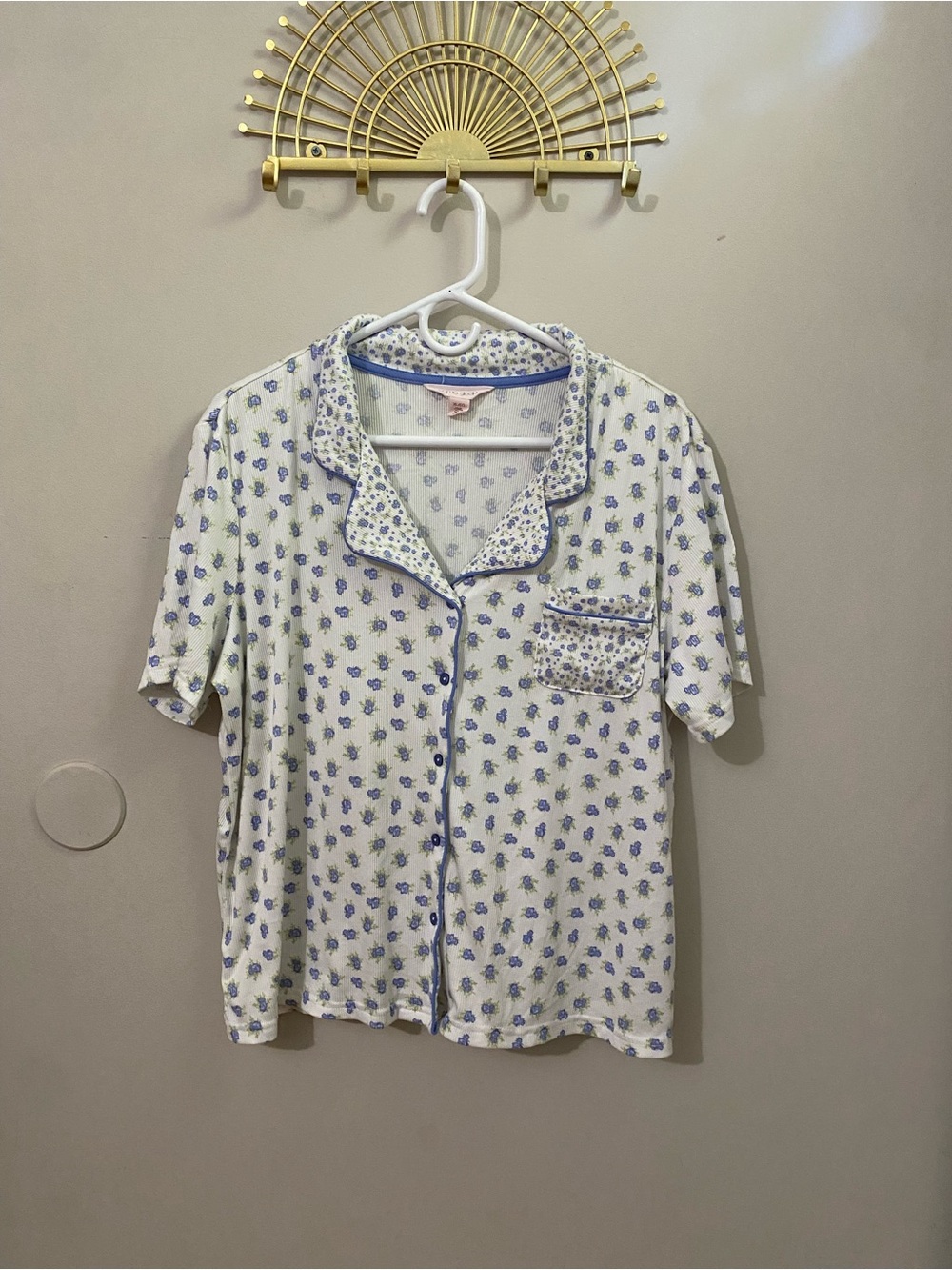 Como Sleep Cream and Lavender Floral Pajama Set - Picture 2 of 8